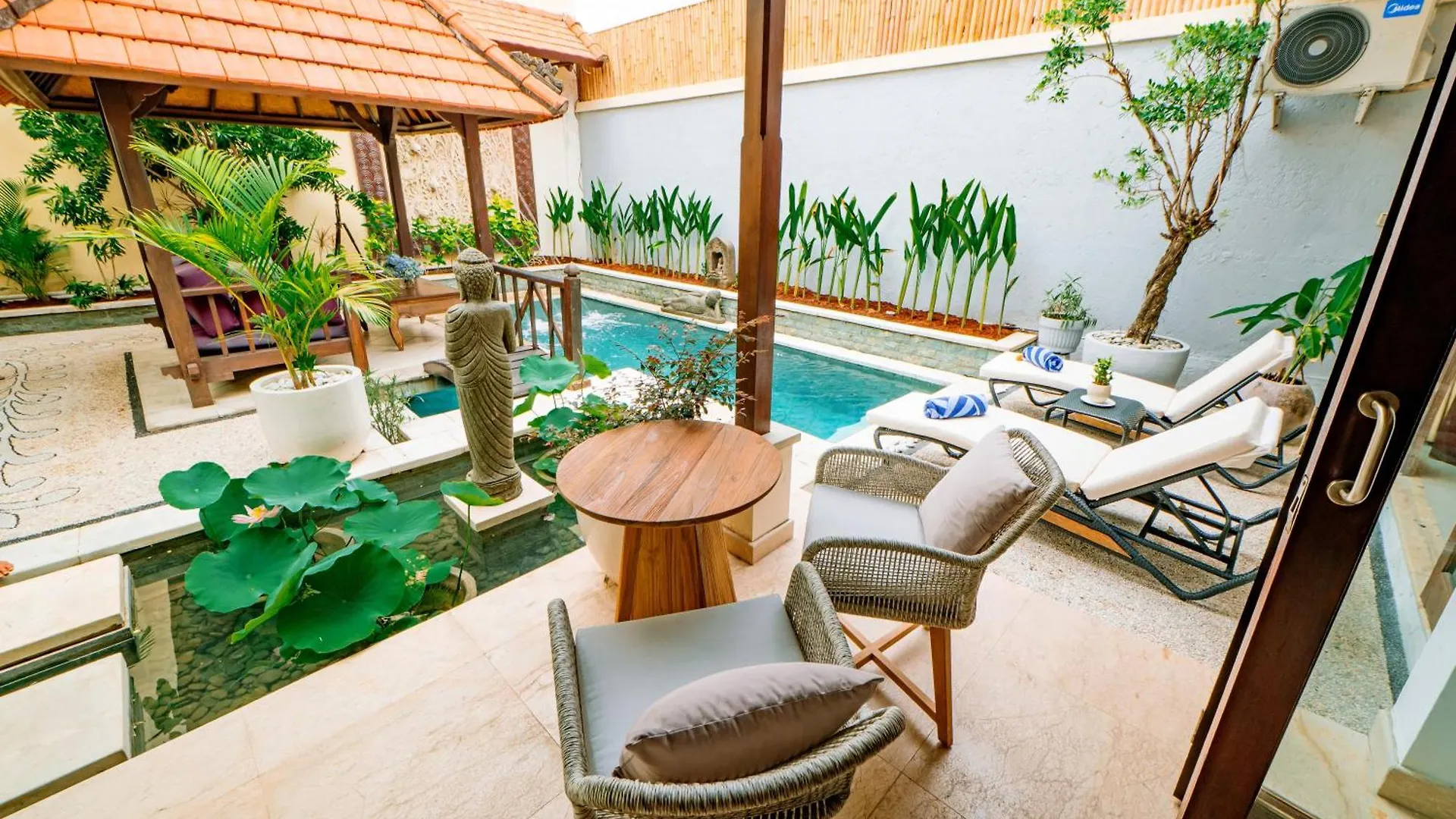 Villa Leona Seminyak