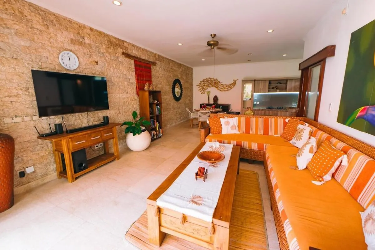 Villa Leona Seminyak 0*, סמיניאק