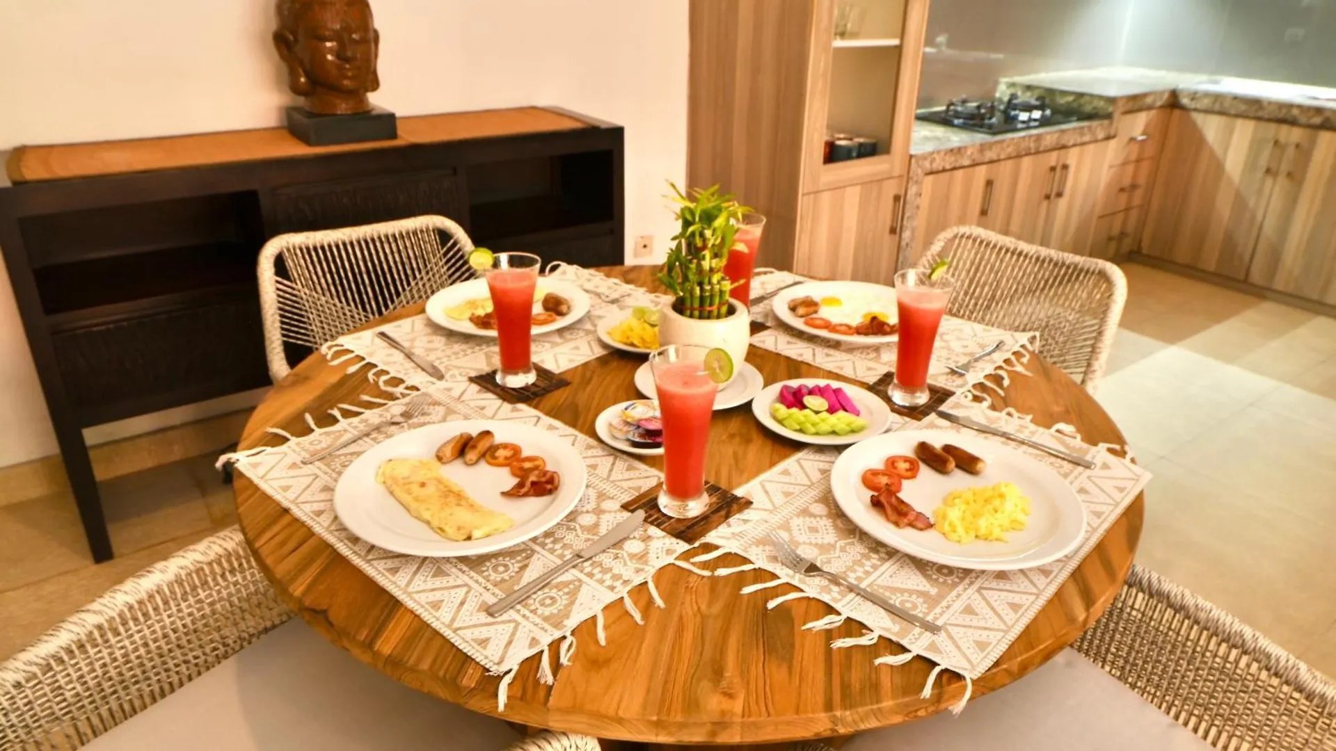 Villa Leona Seminyak אינדונזיה